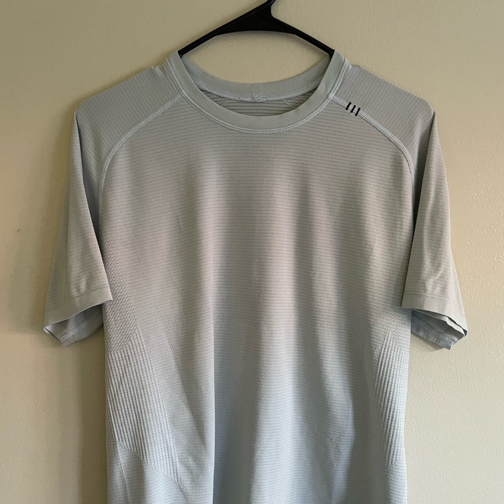 Lululemon shirt